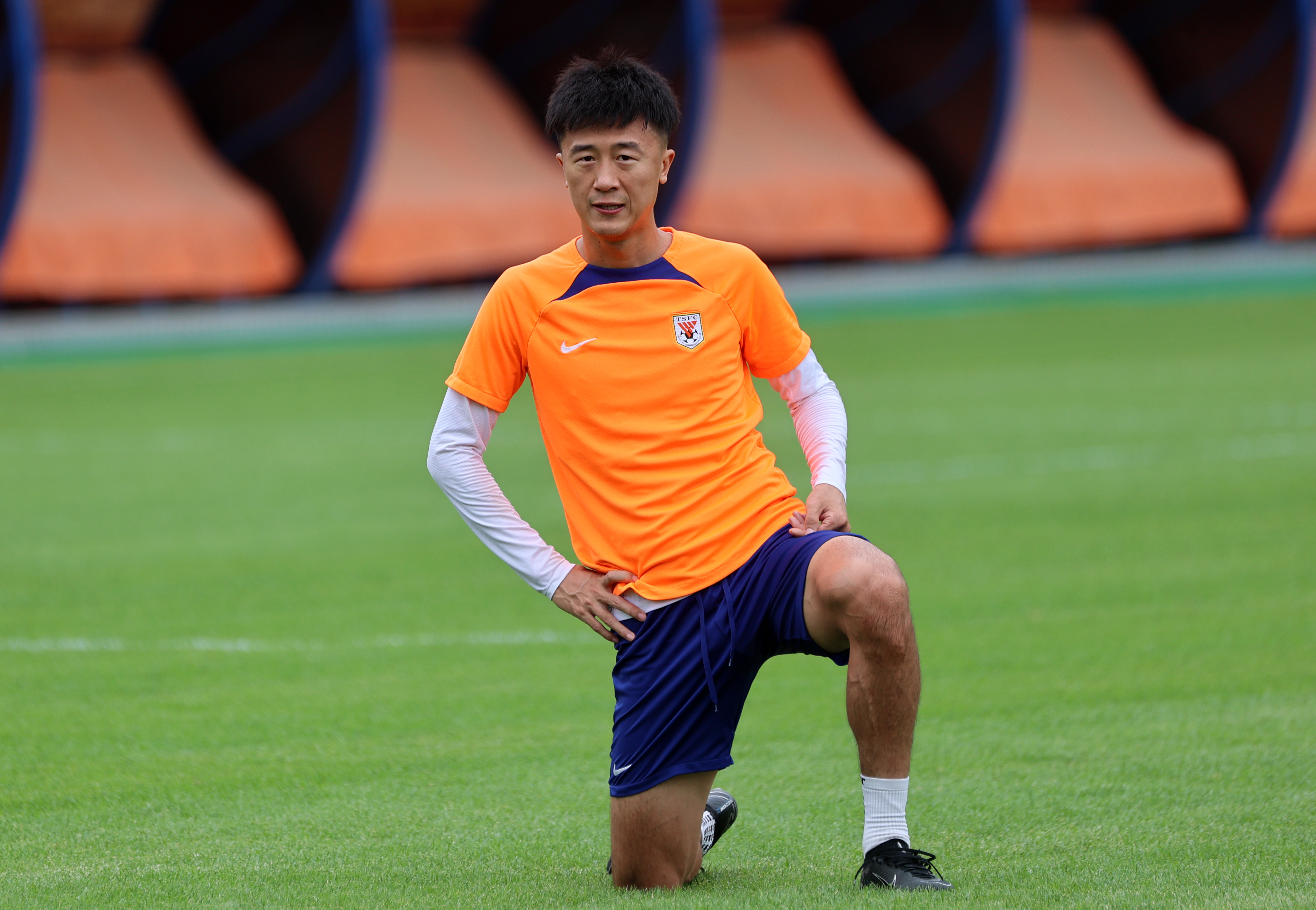 合唱过雪山草地